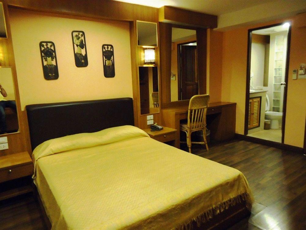 Oyo 437 Hostel Na Nara Bangkok Eksteriør bilde