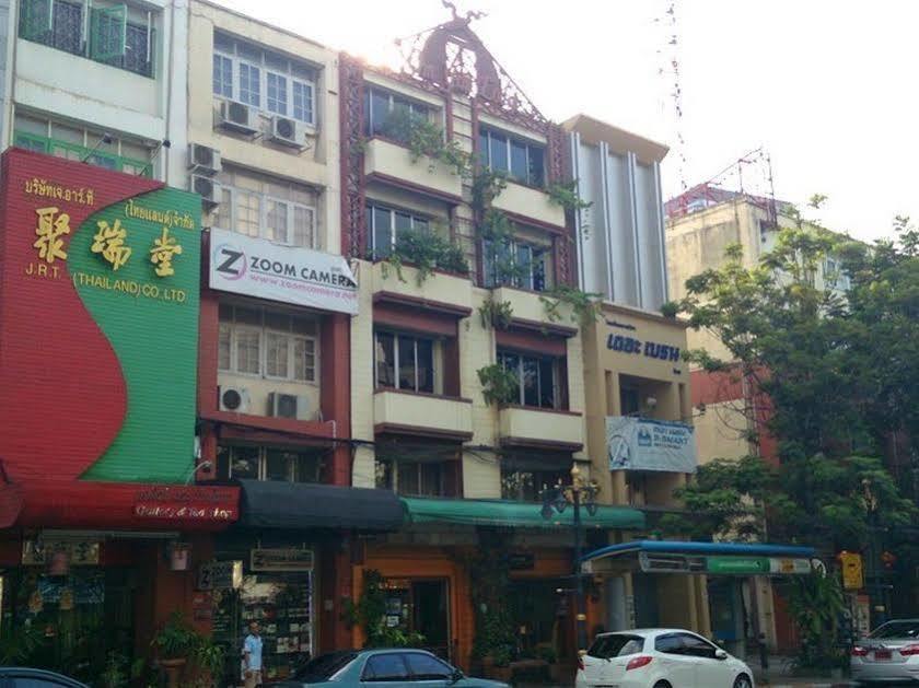 Oyo 437 Hostel Na Nara Bangkok Eksteriør bilde