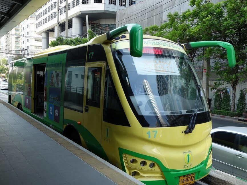 Oyo 437 Hostel Na Nara Bangkok Eksteriør bilde