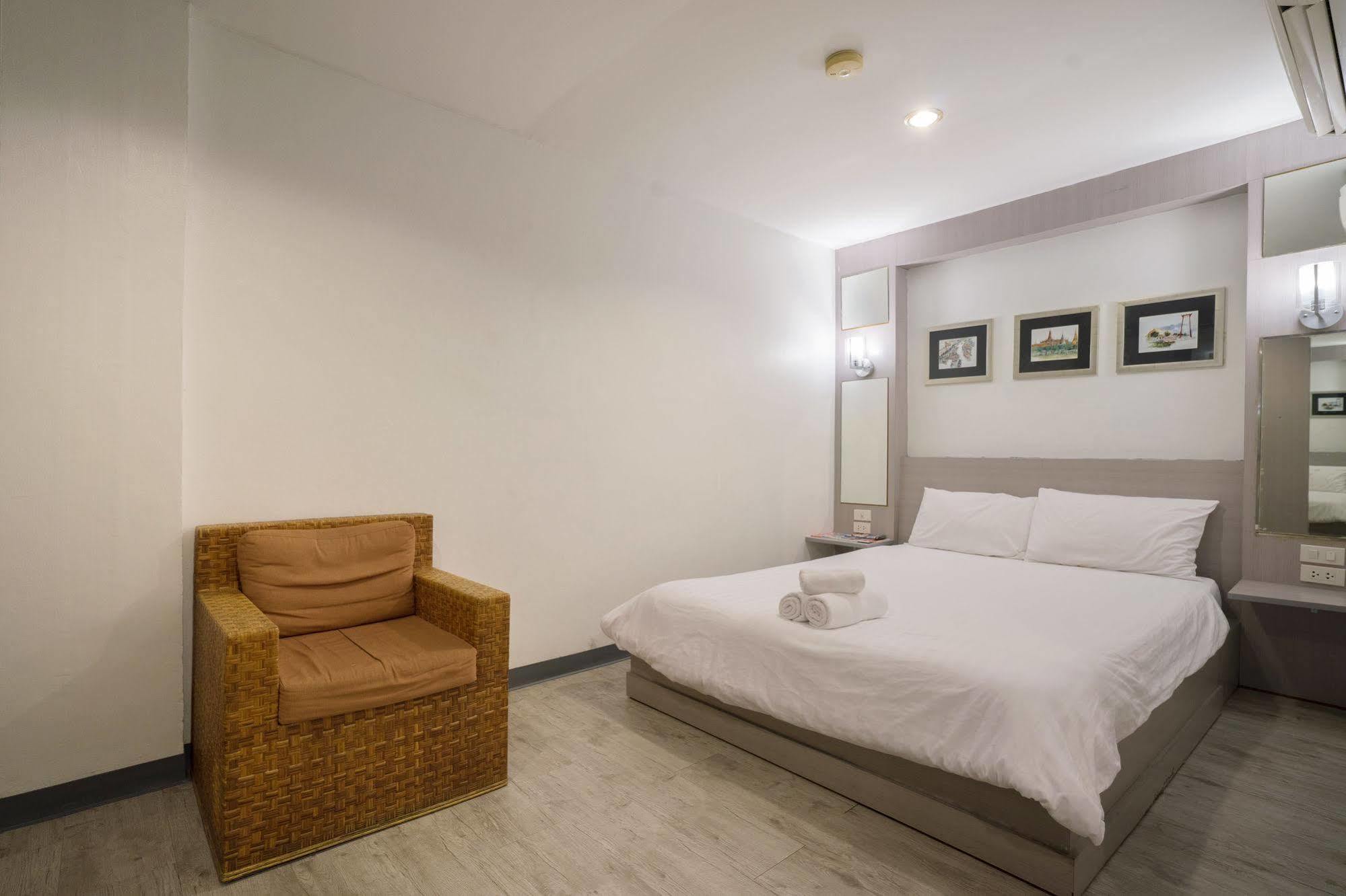 Oyo 437 Hostel Na Nara Bangkok Eksteriør bilde
