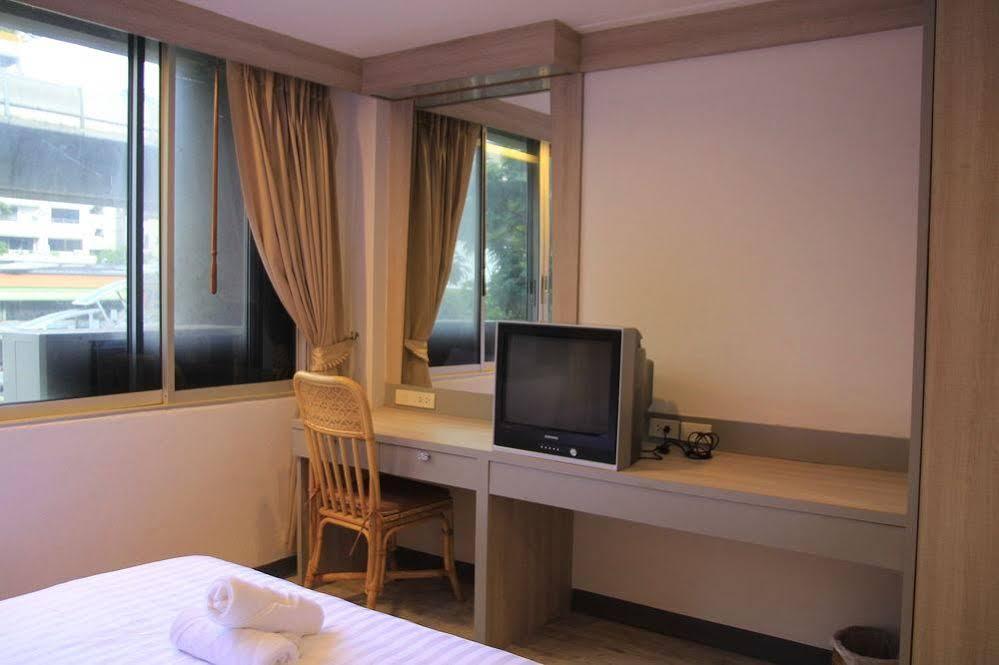 Oyo 437 Hostel Na Nara Bangkok Eksteriør bilde
